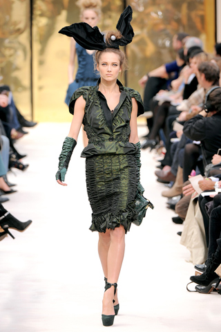 Blusa negra spencer manga corta fruncido falda drapeada verde Louis Vuitton